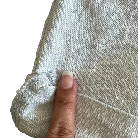 Levi’s Mom Jean Silver Tab High Rise Blue Light Wash Denim Women Size 29 - Picture 5 of 9